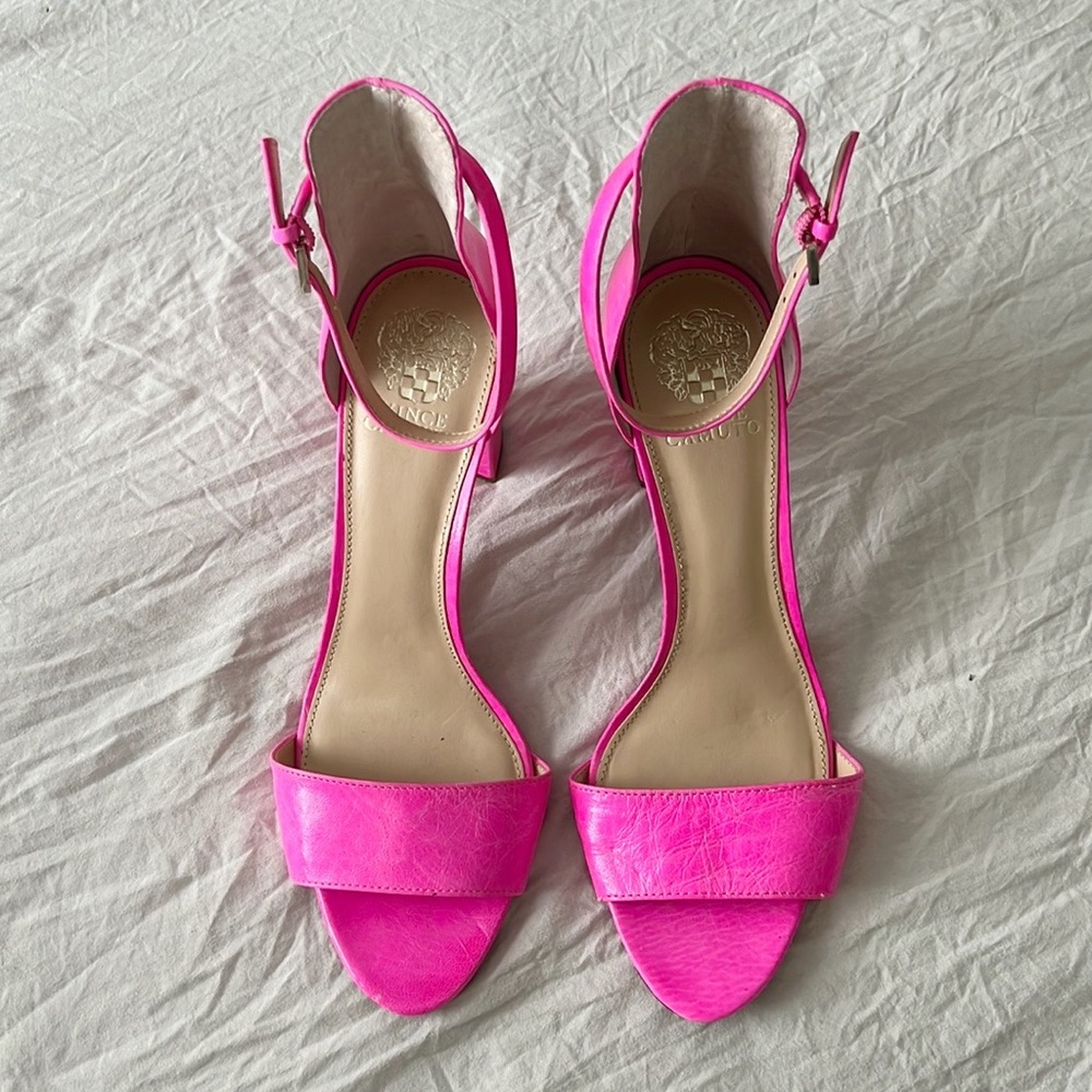 NEW Pink Vince Camuto Sandal